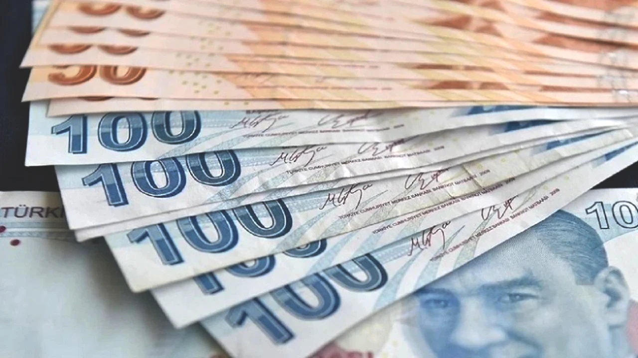 Emekli Maaşları Tehdit Altında! Milyonlarca Emekliyi Bekleyen Kötü Haber