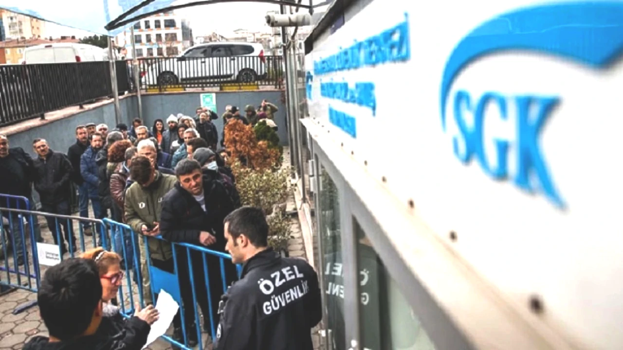 Emeklilere Müjde! Düşük Aylık İle Maaşınızı Artırmanın Yolları!