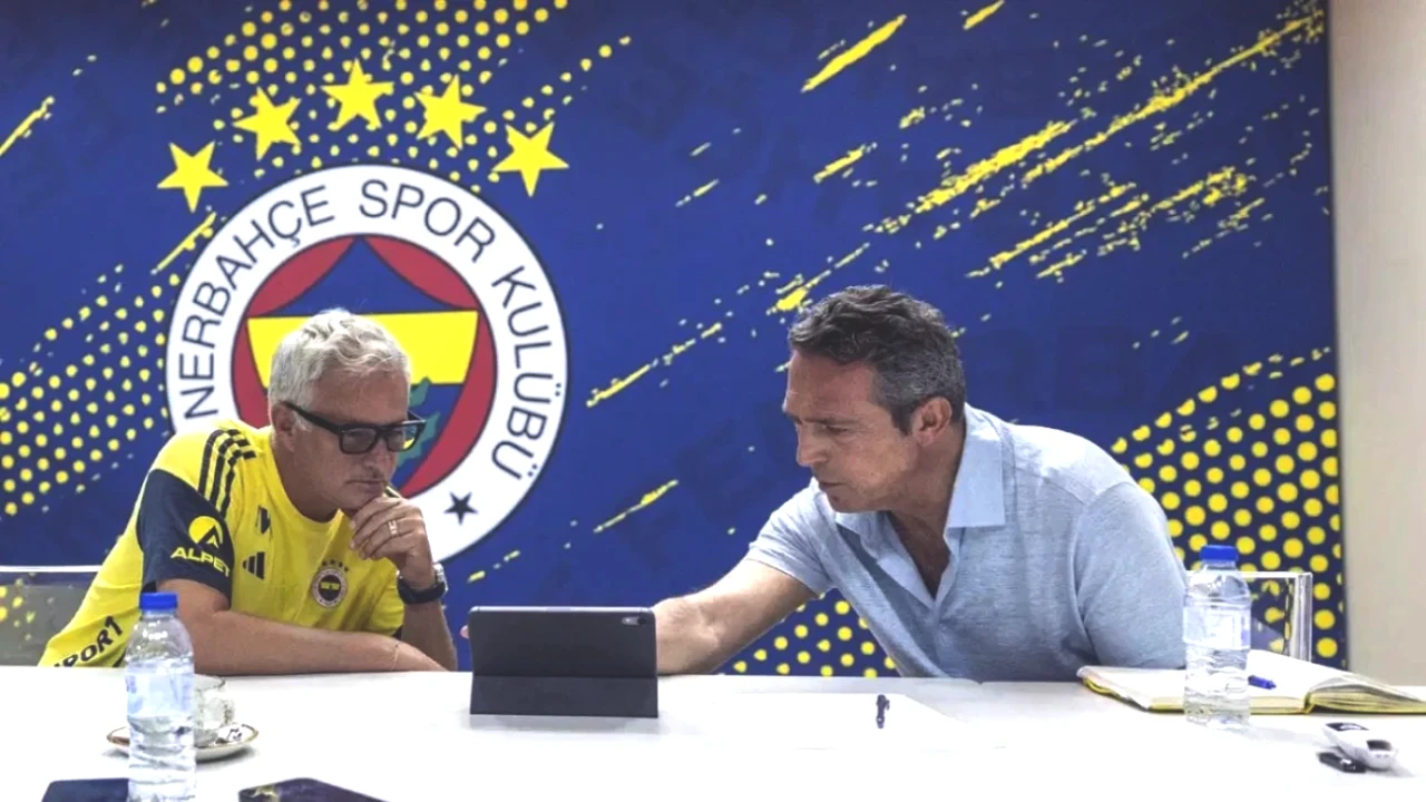 Jose Mourinho'nun Hedefi Gerçekleşti! Ali Koç ile 4 Yıllık Anlaşma Tamamlandı!