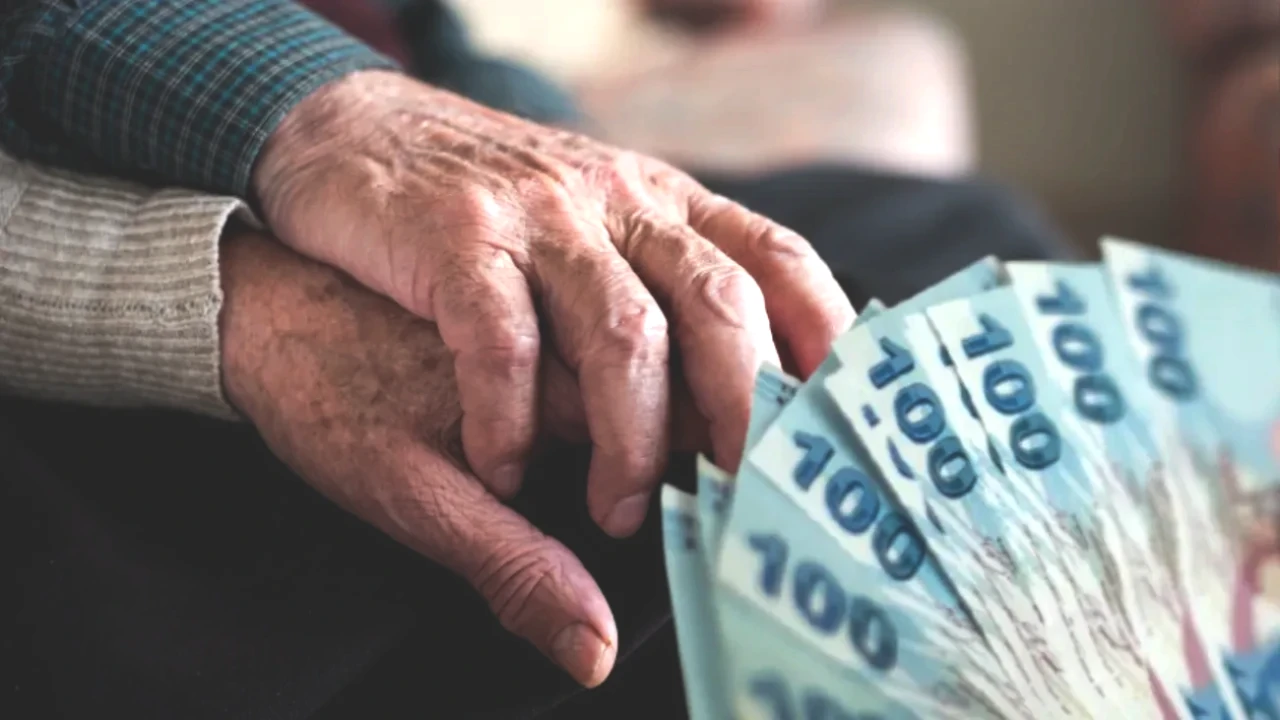 Emekli Promosyonunda Rekabet Kızıştı! En Yüksek Teklifi Veren Banka Hangisi?