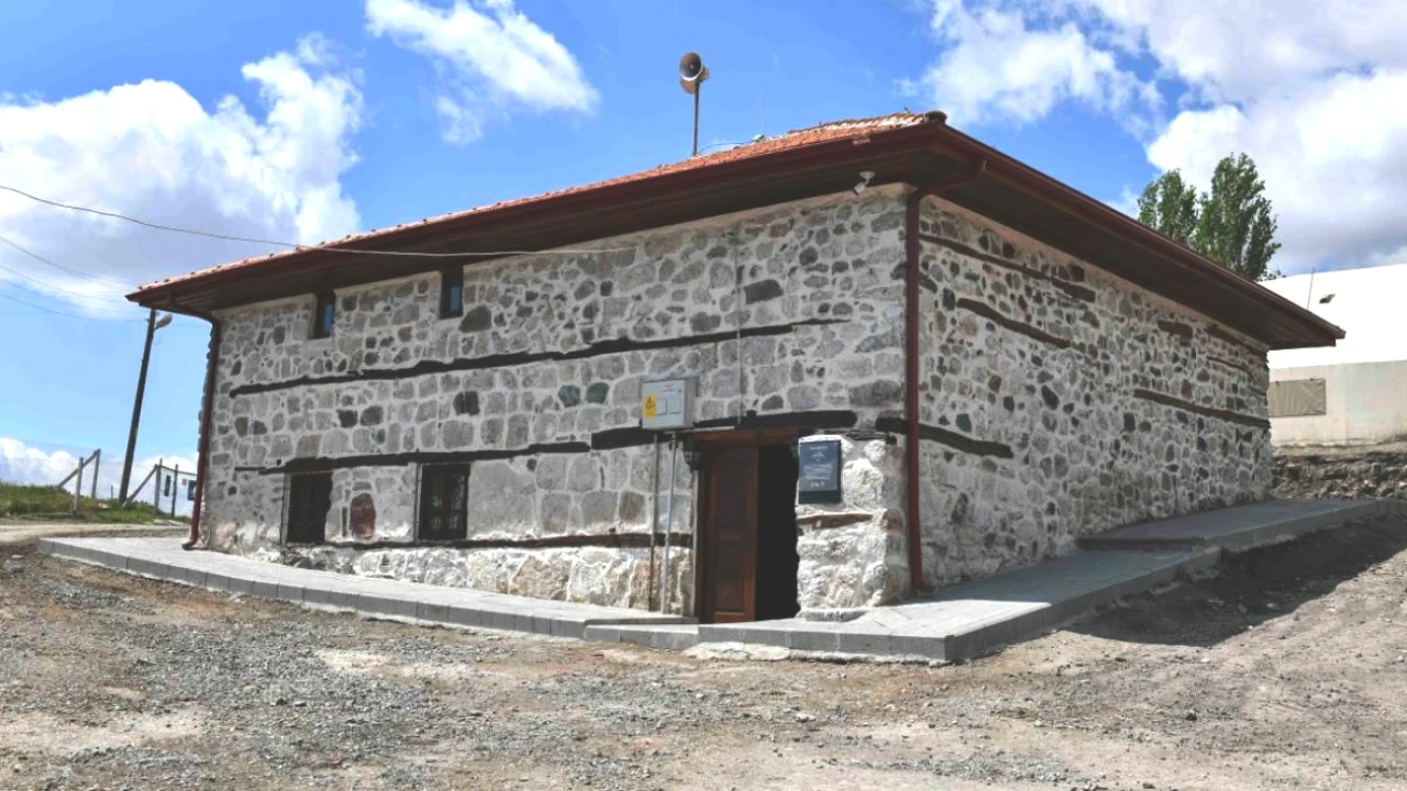 Kalecik Yalım Camisi Restorasyonu Tamamlandı! Yeni Görünümüyle Şaşırtıyor!