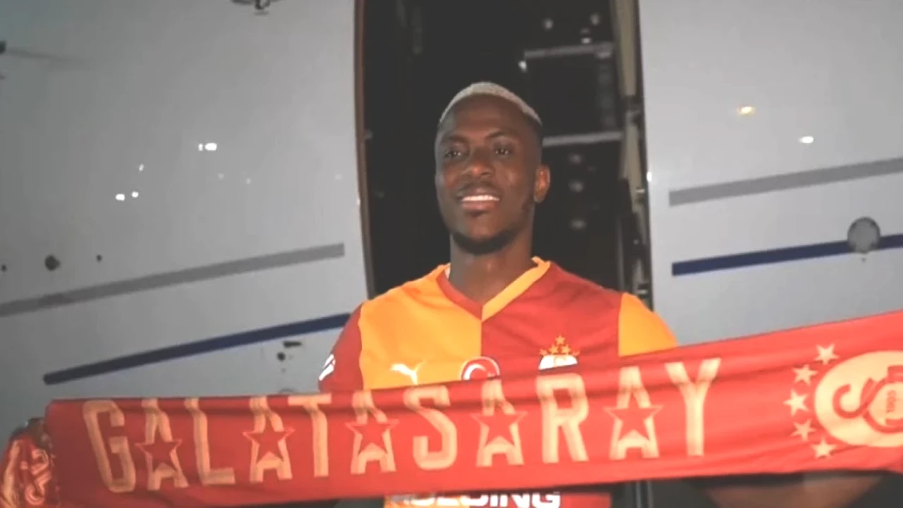 Victor Osimhen Galatasaray’a Katılıyor! Nijeryalı Yıldız İstanbul'a Ulaştı