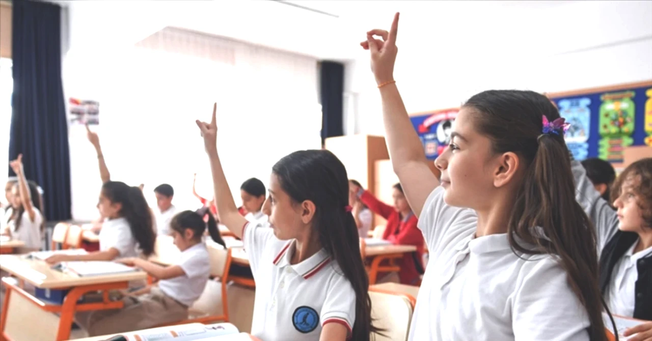 2025 Eğitim Takvimi Açıklandı! Okullar Ne Zaman Başlıyor?
