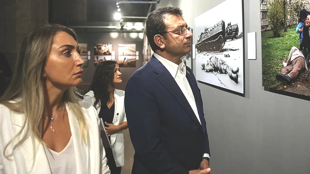 İmamoğlu Adaylığı Belirsizliği! Özgür Özel'in Açıklamaları Gündemi Salladı