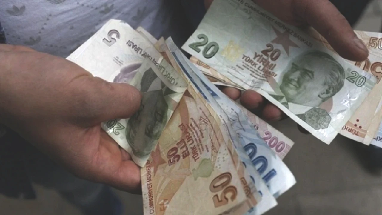 Kritik Asgari Ücret Tahmini: 2026'da SGK Uzmanından Temmuz Zammı Beklentisi!